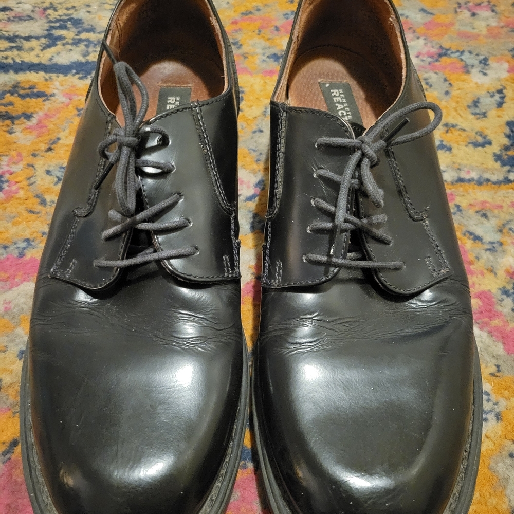 Kenneth Cole Black dress shoes size 12